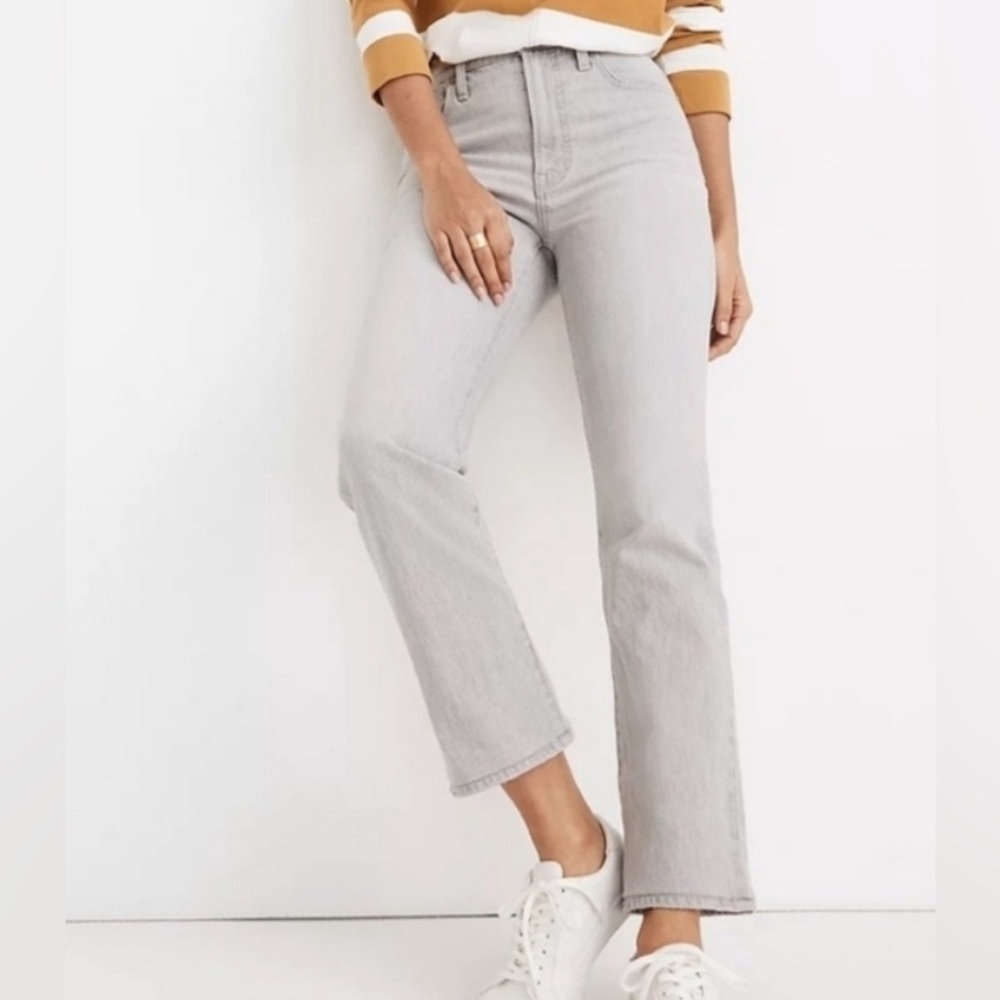 Madewell slim demi boot cut jeans, size 28
